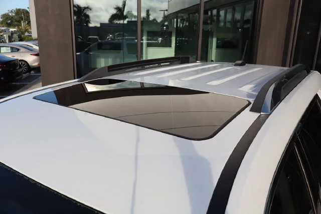Used 2016 Summit White GMC Denali image 19