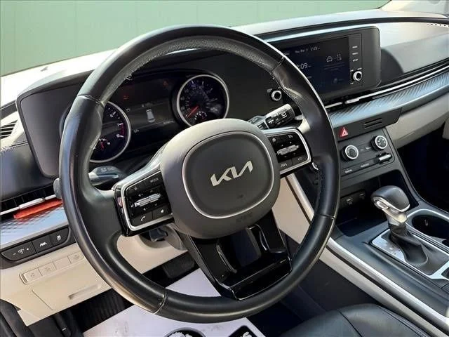 Used 2022 Gray Kia LXS image 19