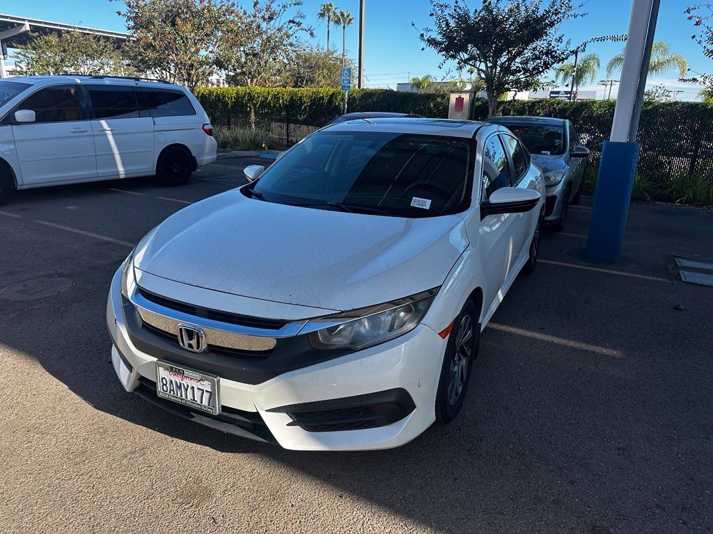 Used 2017 White Honda EX image 9