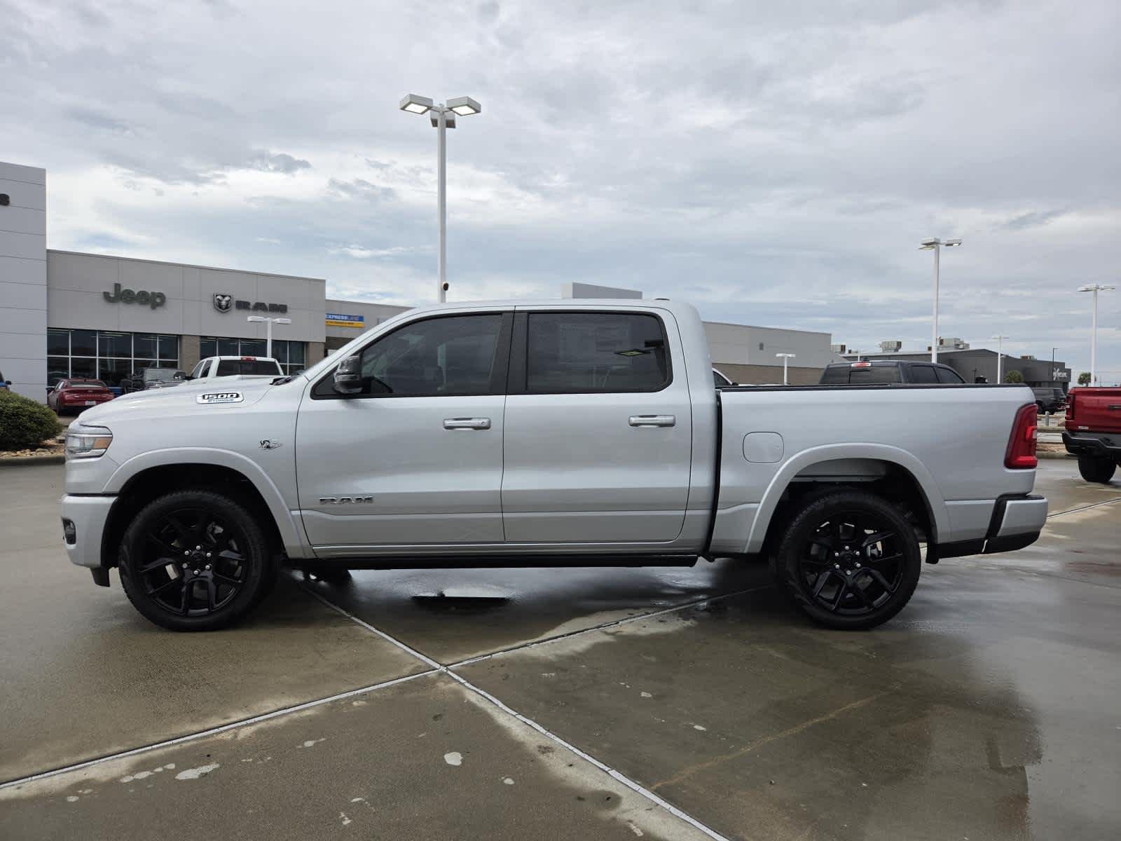 2027 RAM Ram 1500 Pickup Laramie - Photo 2