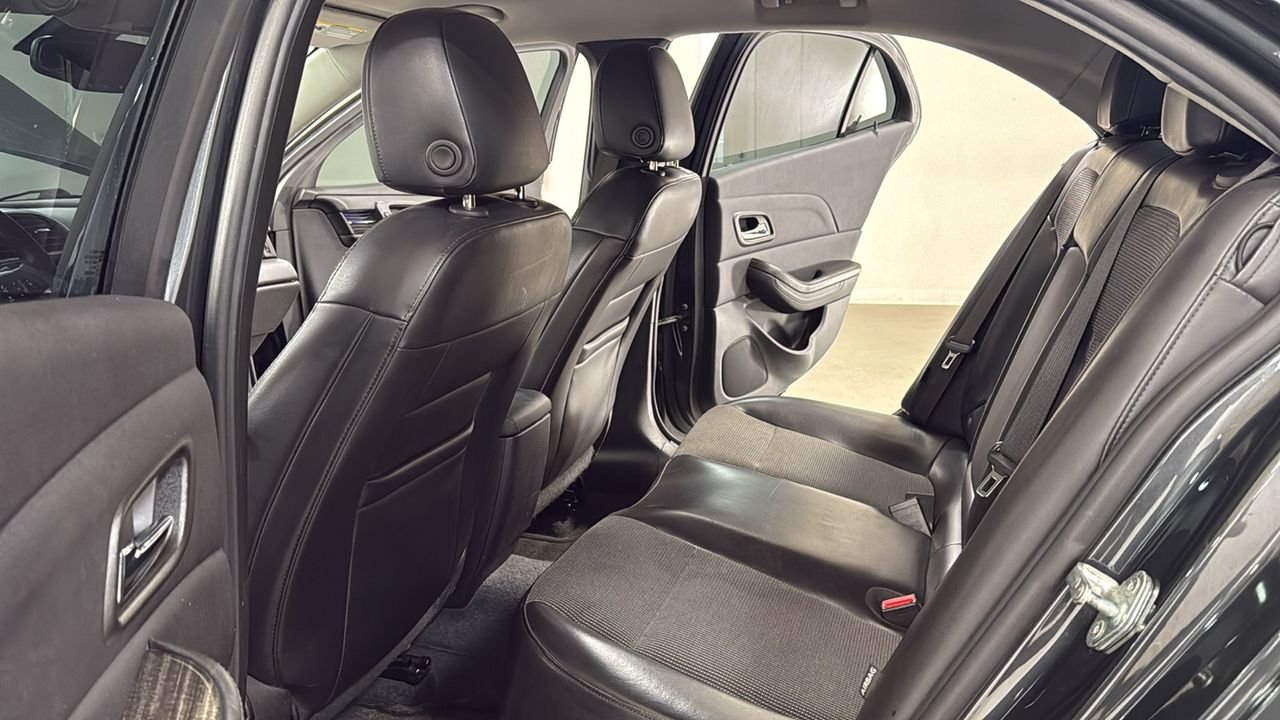 Used 2014 Gray Chevrolet LT image 15
