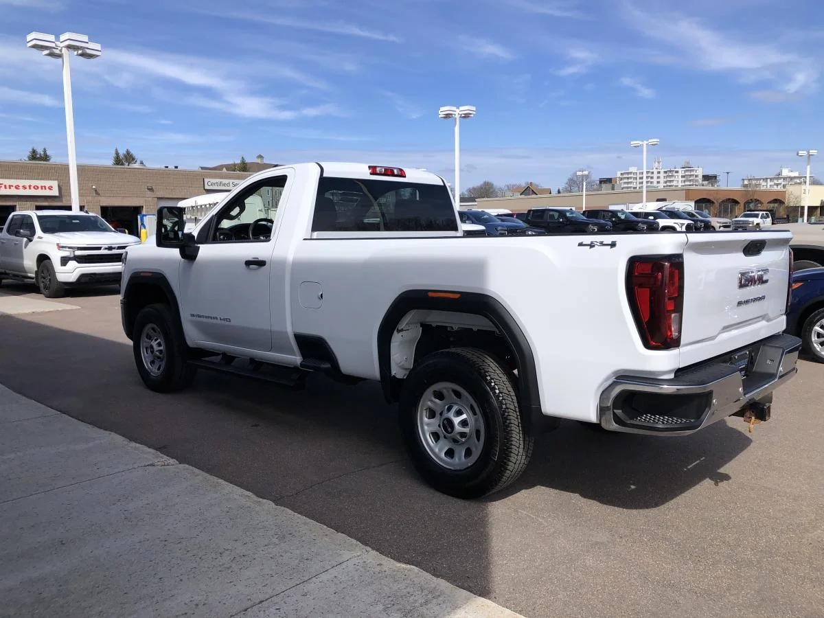 Used 2024 White GMC 4WD Reg Cab 142" Pro image 5