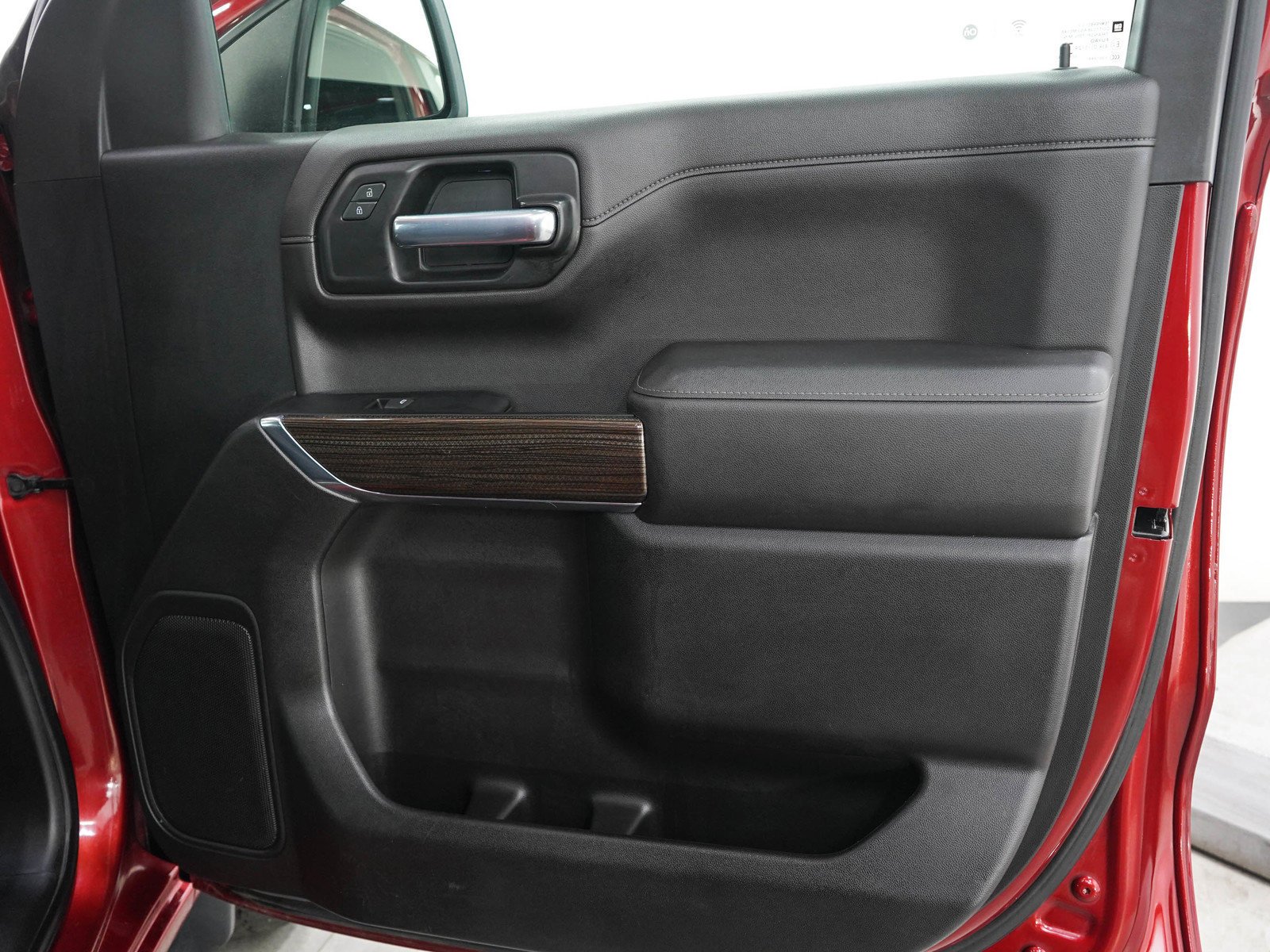 Used 2021 CHERRY RED TINTCOAT Chevrolet RST image 12