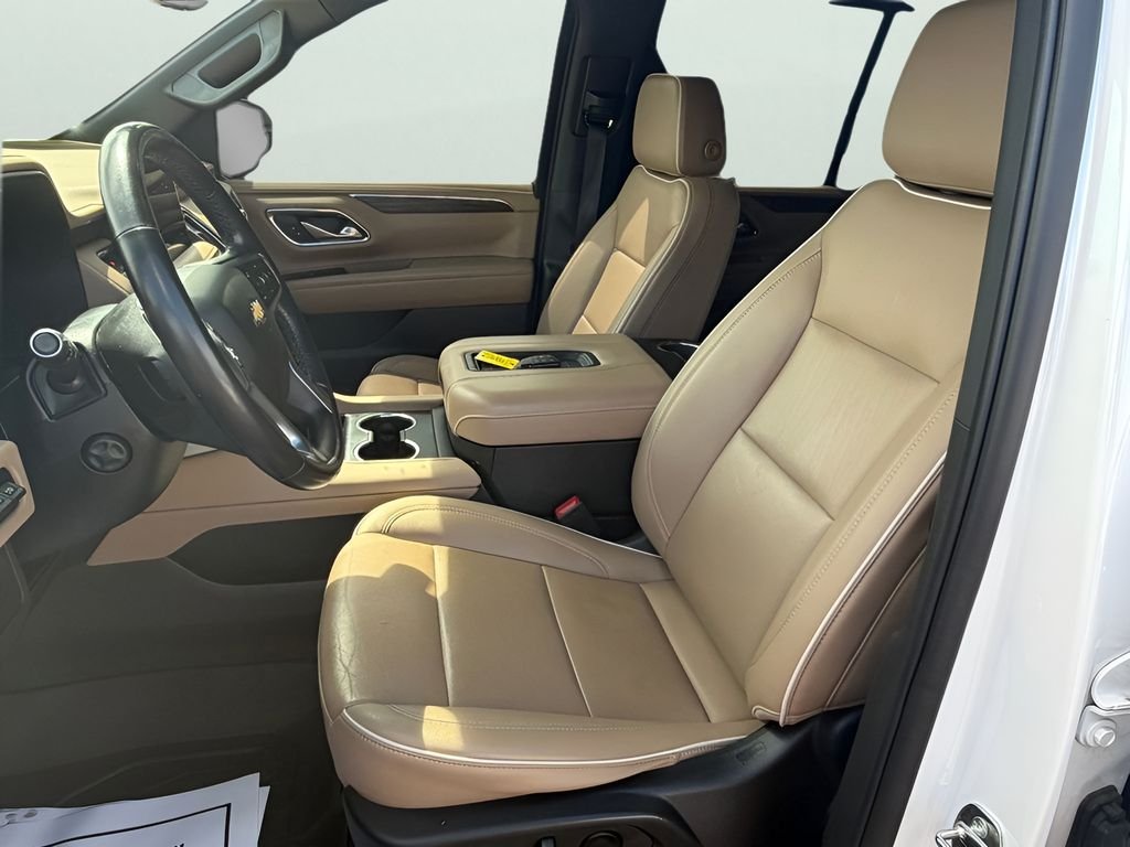 Used 2023 Iridescent Pearl Tricoat Chevrolet Premier image 21