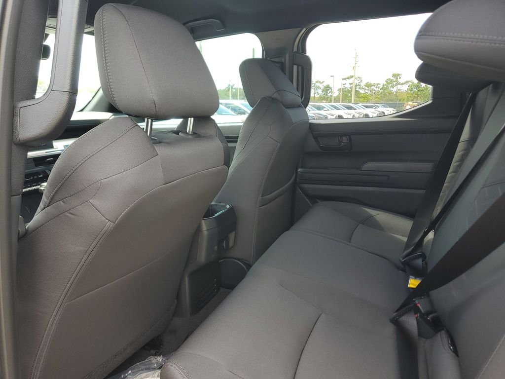 2025 Toyota Tacoma SR5 - Photo 17