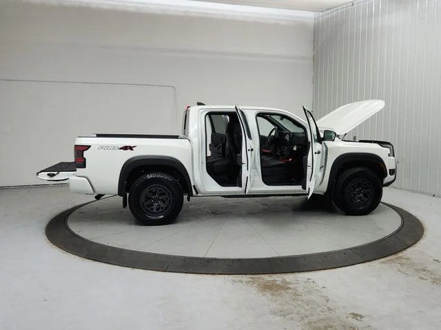 New 2027 White Nissan PRO-4X image 17