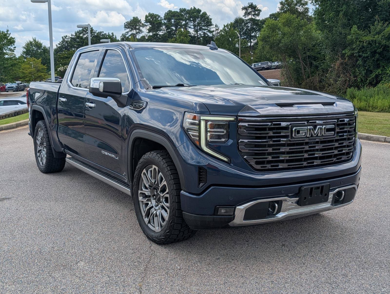 Used 2023 Pacific Blue Metallic GMC Denali Ultimate image 3