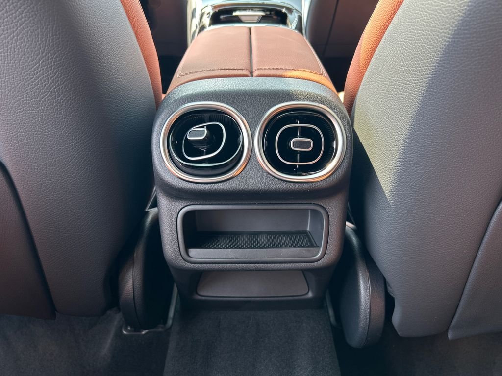 New 2026 Graphite Grey Metallic Mercedes-Benz GLC 300 image 24
