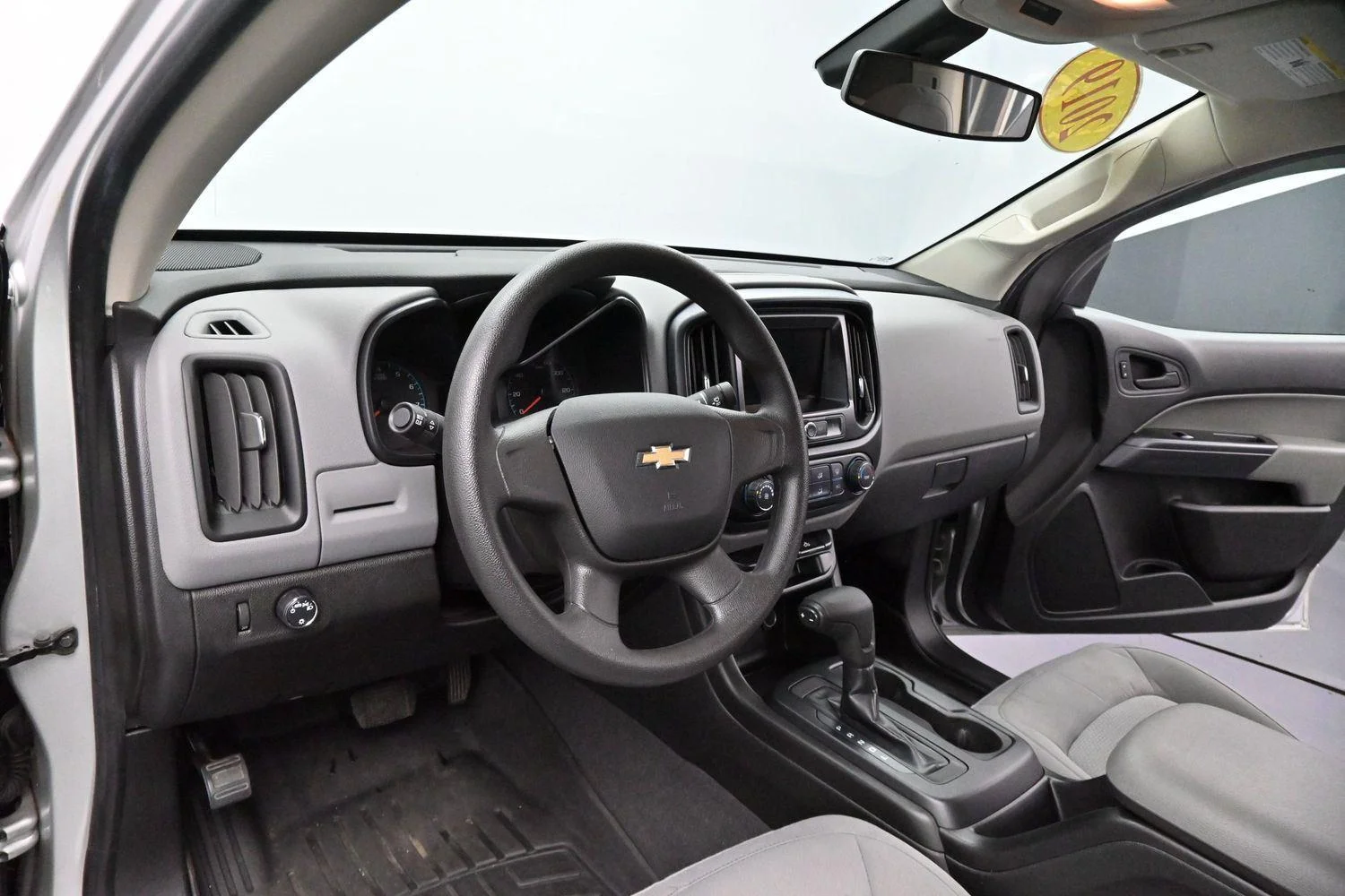 Used 2019 SILVER ICE METALLIC Chevrolet 2WD Work Truck image 15