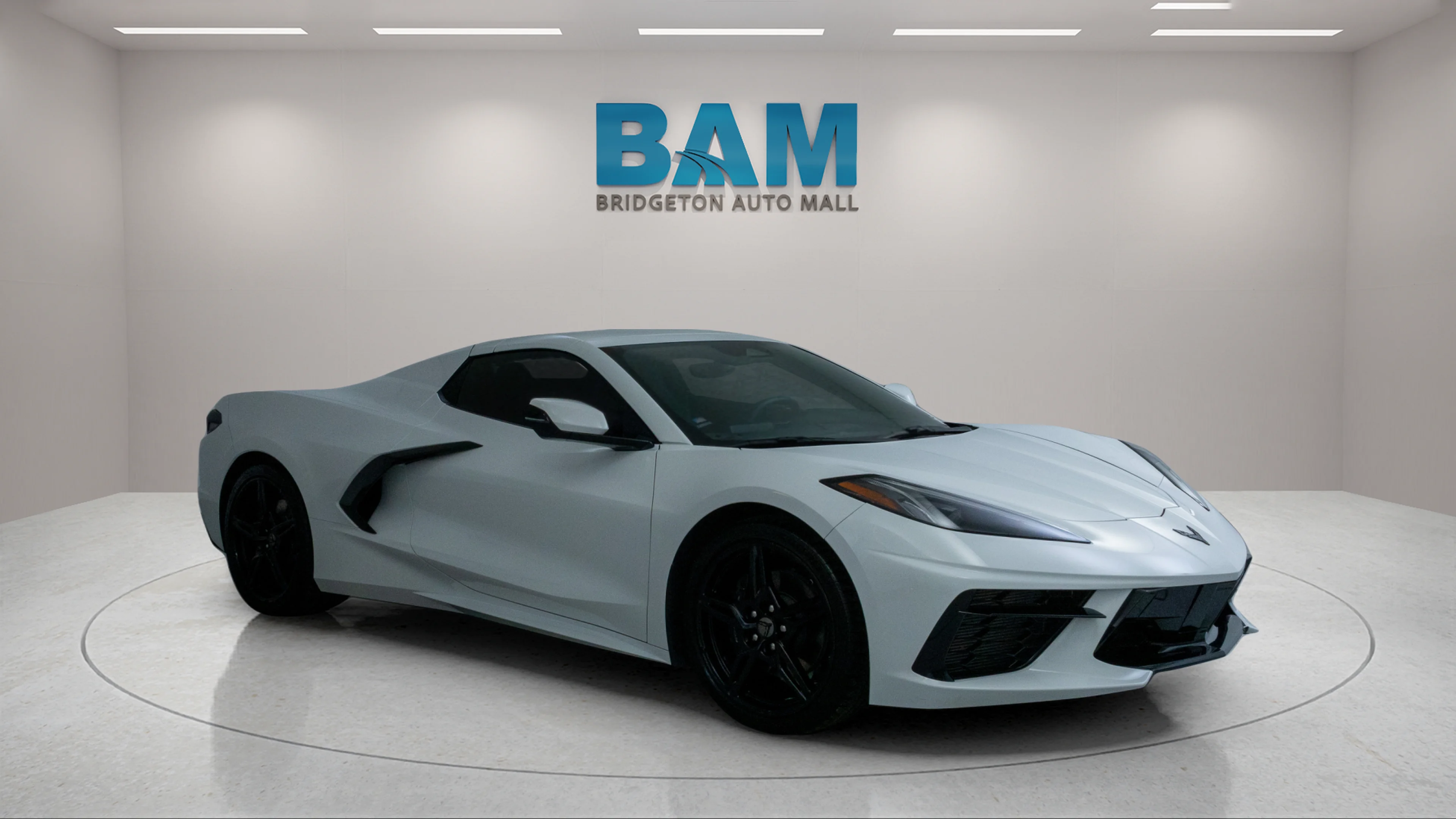 Used 2025 Arctic White Chevrolet 1LT image 1