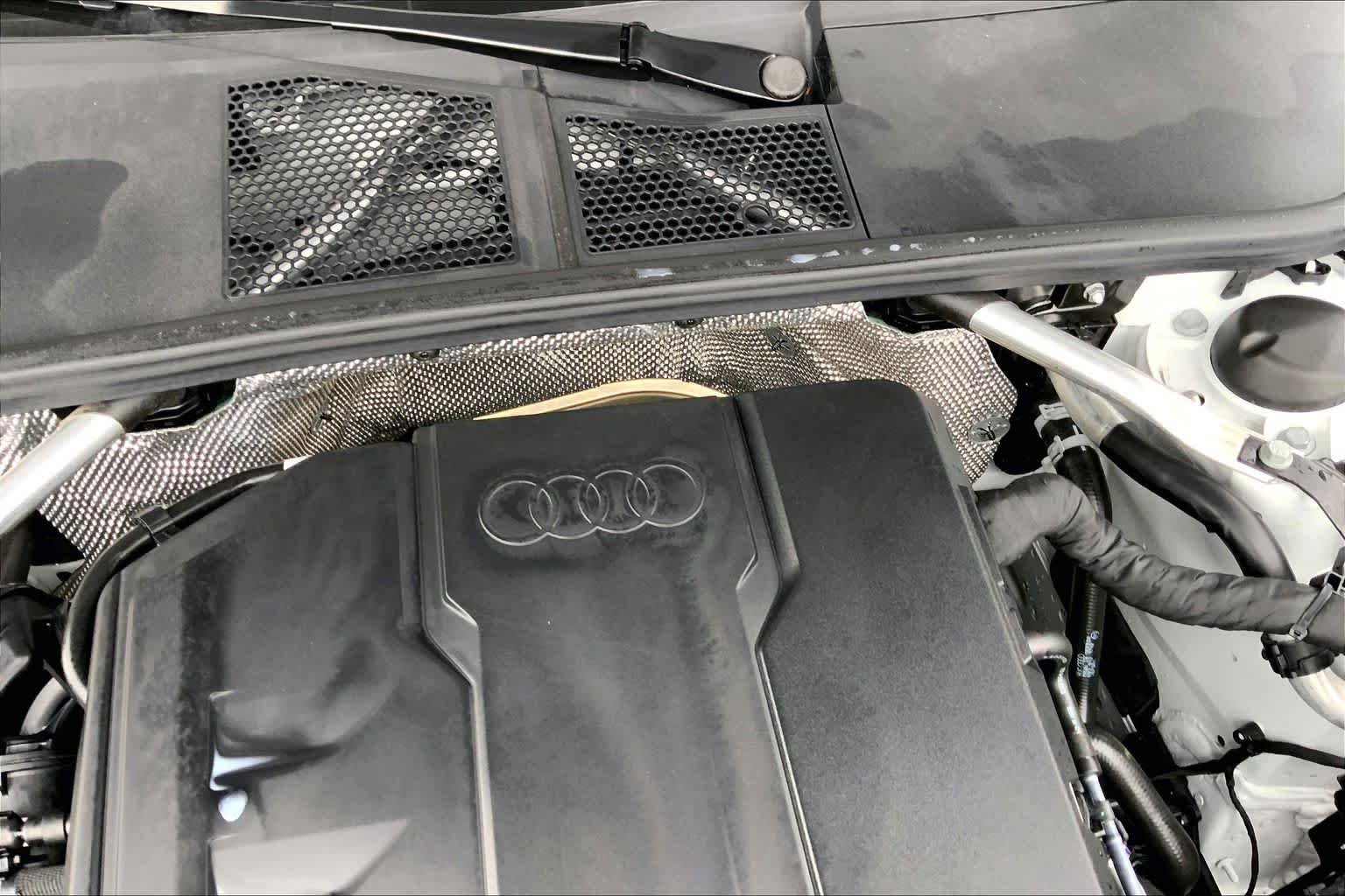 Used 2025 Glacier White Metallic Audi Premium Plus image 33