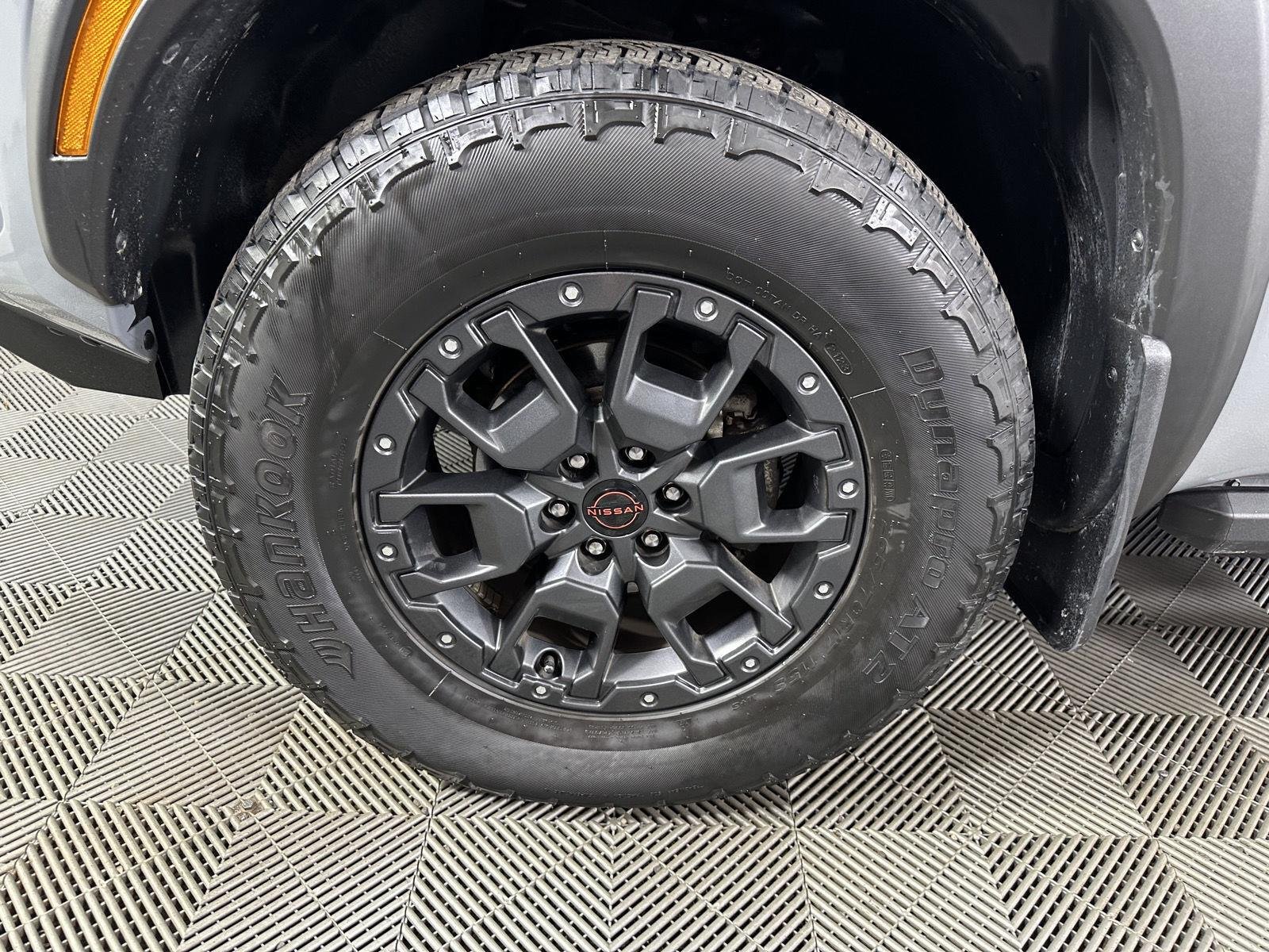 Used 2023 Boulder Gray Pearl Nissan PRO-4X image 14