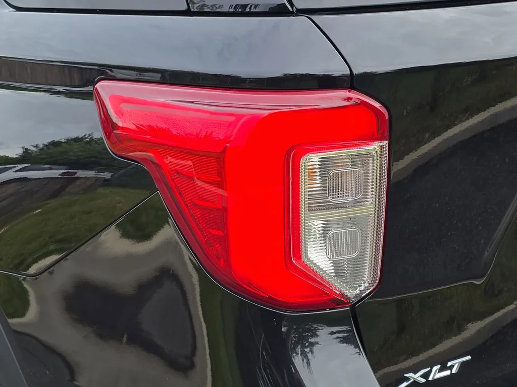 Certified Used 2023 Black Metallic Ford XLT image 30