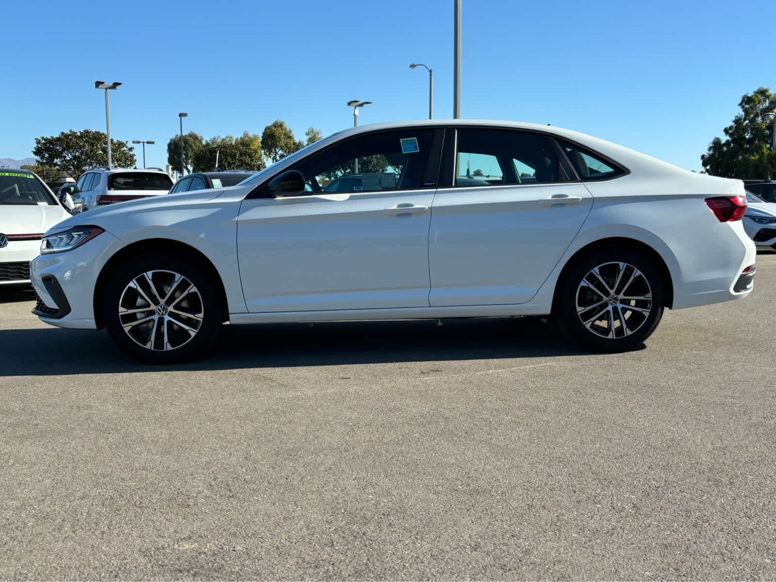 2025 Volkswagen Jetta Sport - Photo 6