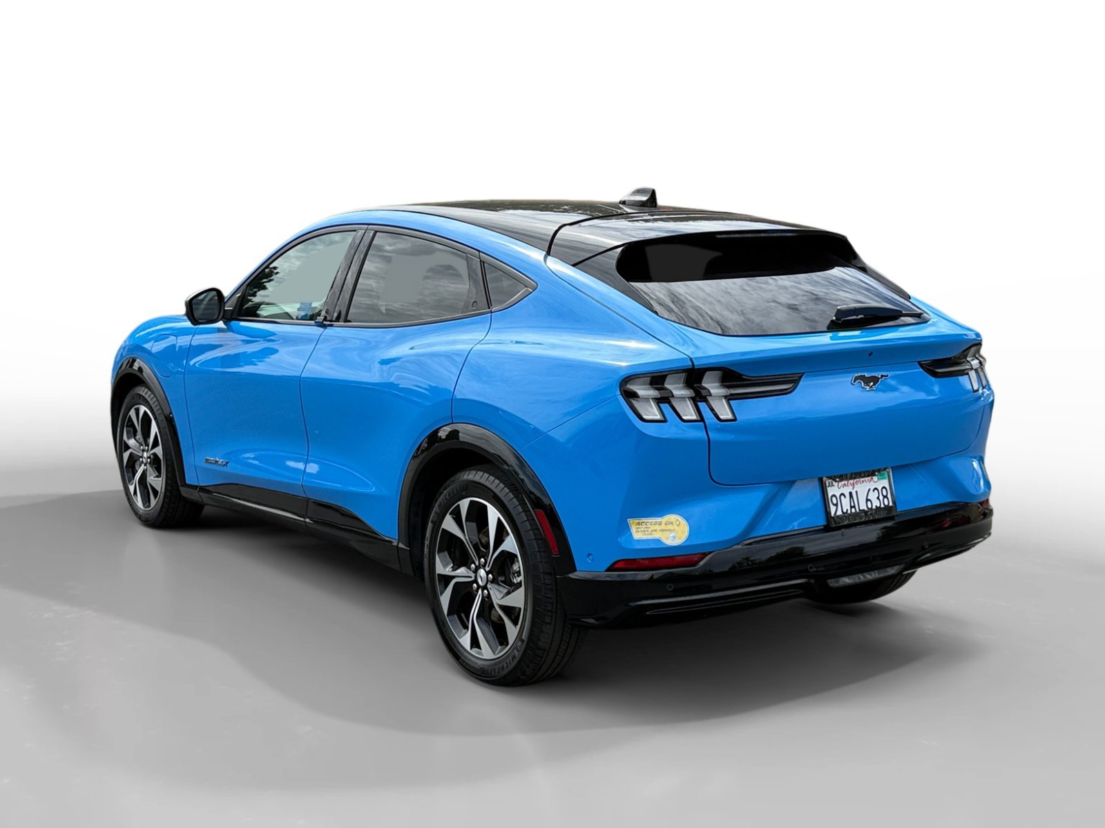 Used 2022 Grabber Blue Metallic Ford Premium image 3