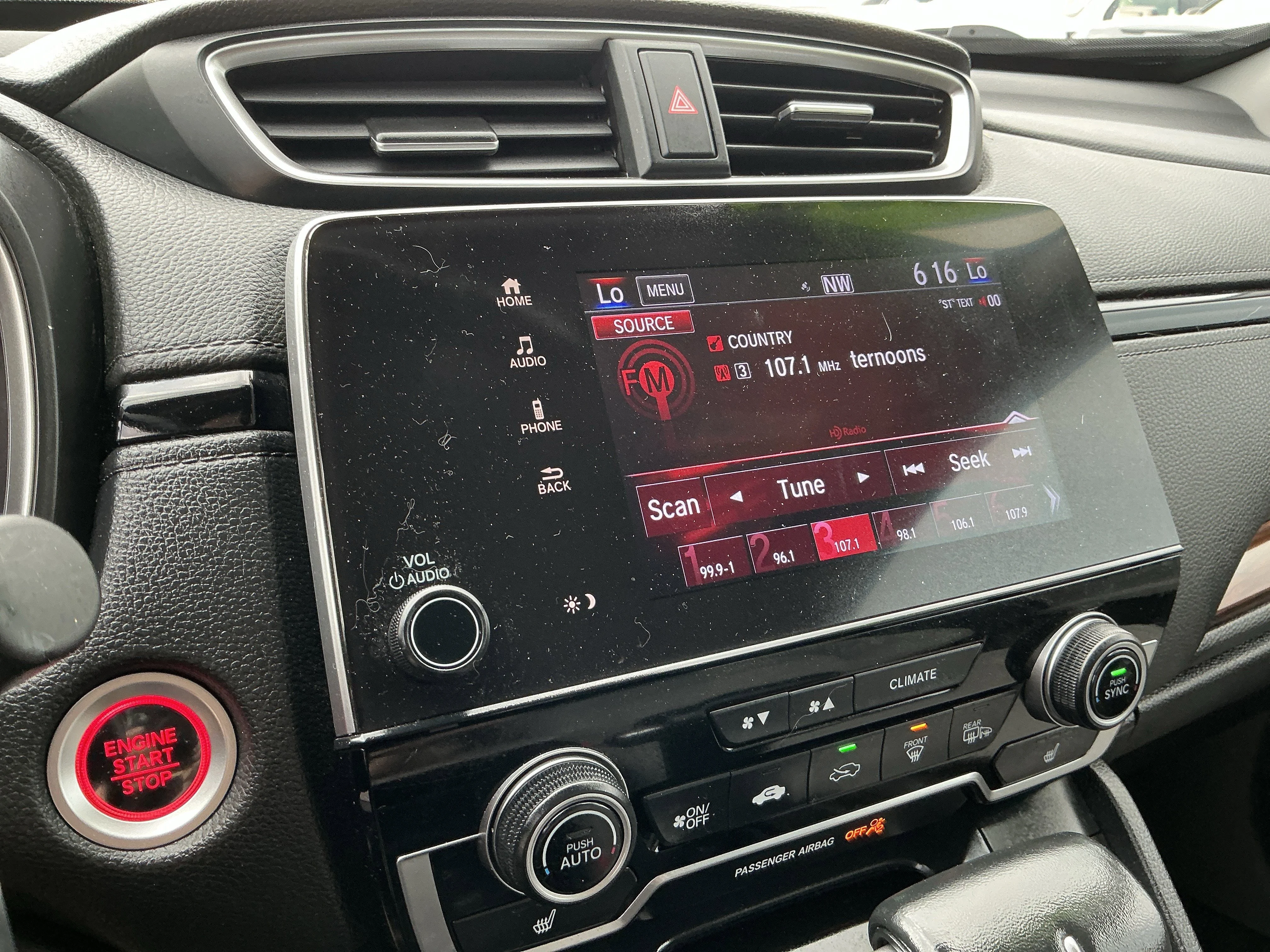 Used 2022 Red Honda EX-L image 23