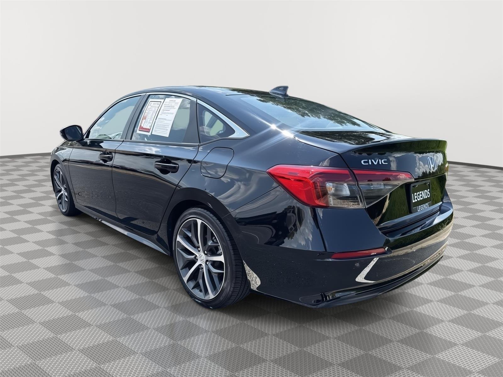 Used 2023 Crystal Black Pearl Honda Touring image 10