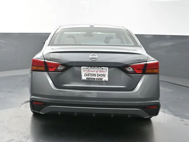 Used 2024 Gray Nissan 2.5 SV image 6