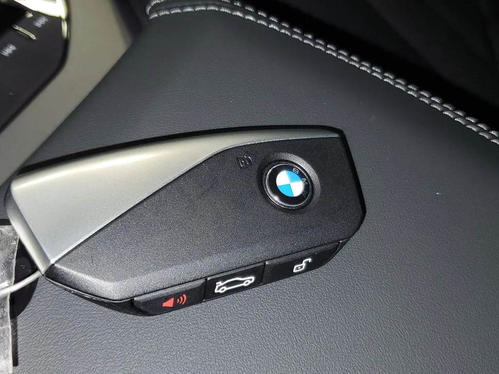 2026 BMW X3 30 - Photo 26