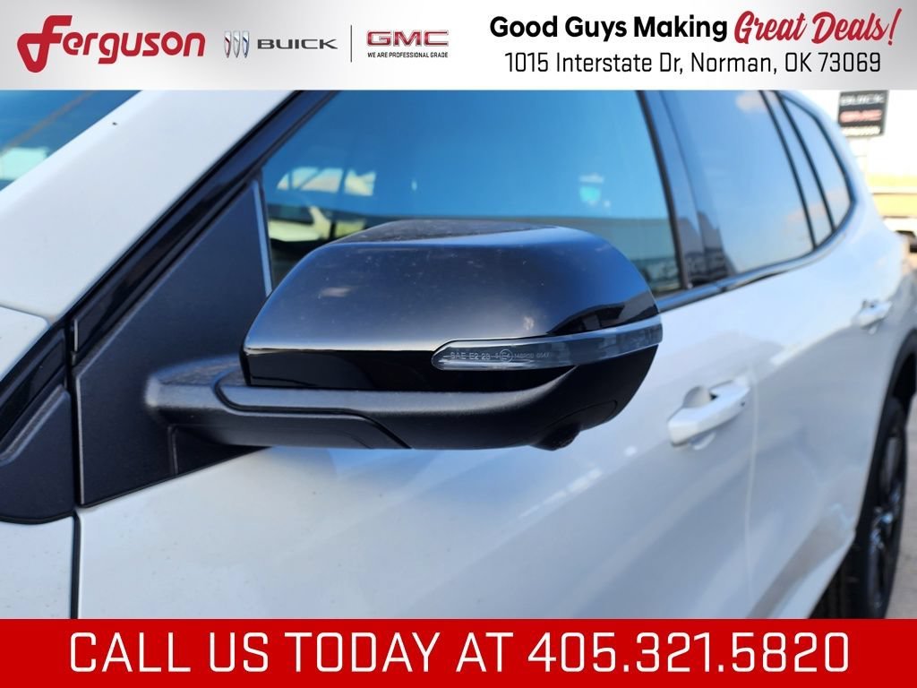 2026 GMC Acadia Elevation - Photo 12