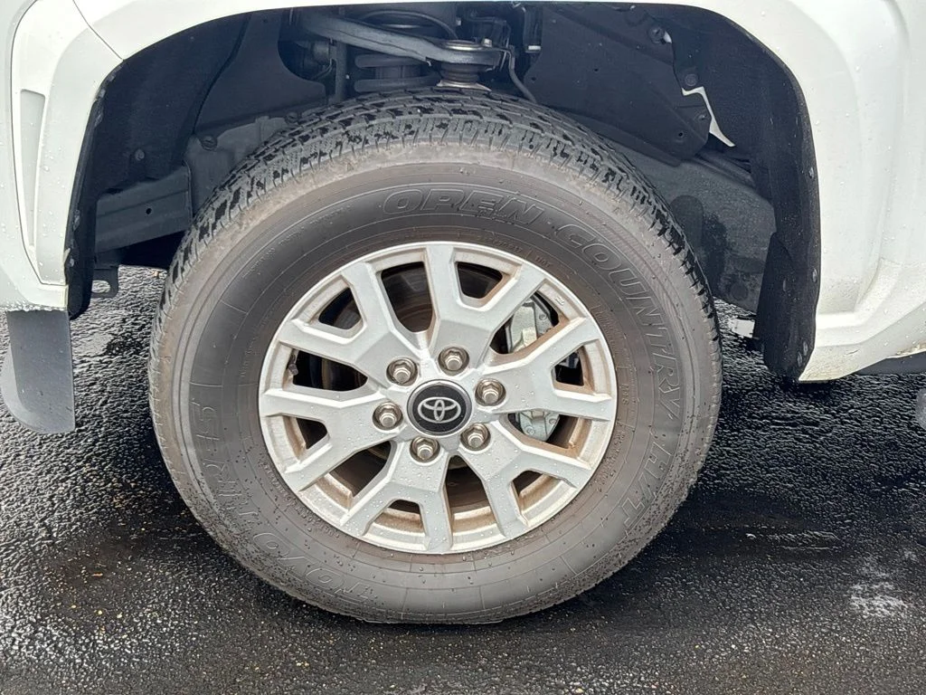 Used 2025 White Toyota SR5 image 26