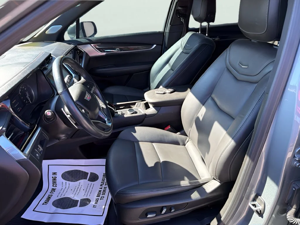Used 2024 Argent Silver Metallic Cadillac Sport image 19