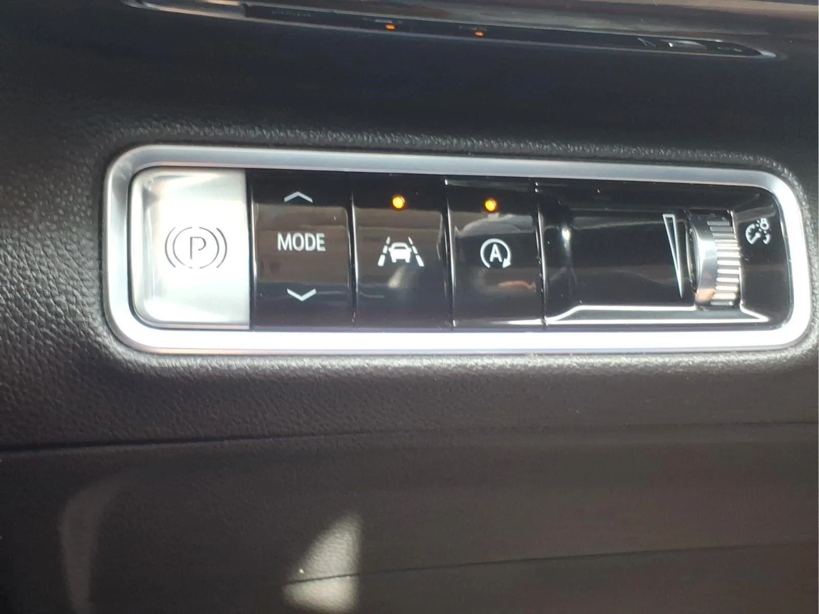 Used 2024 Moonstone Gray Metallic Buick Sport Touring image 19