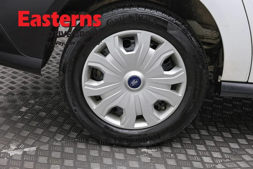 Used 2022 White Ford XL image 29