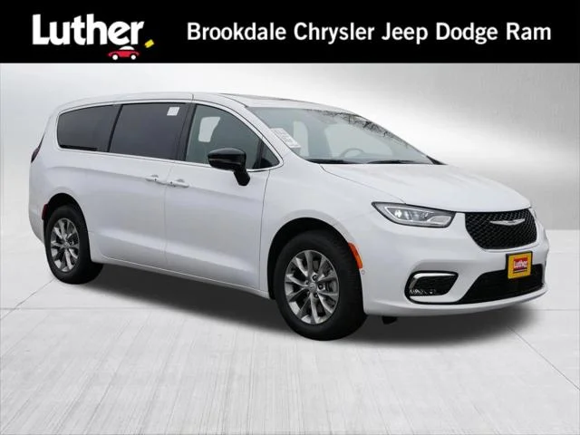 New 2026 Bright White Clearcoat Chrysler Limited image 1