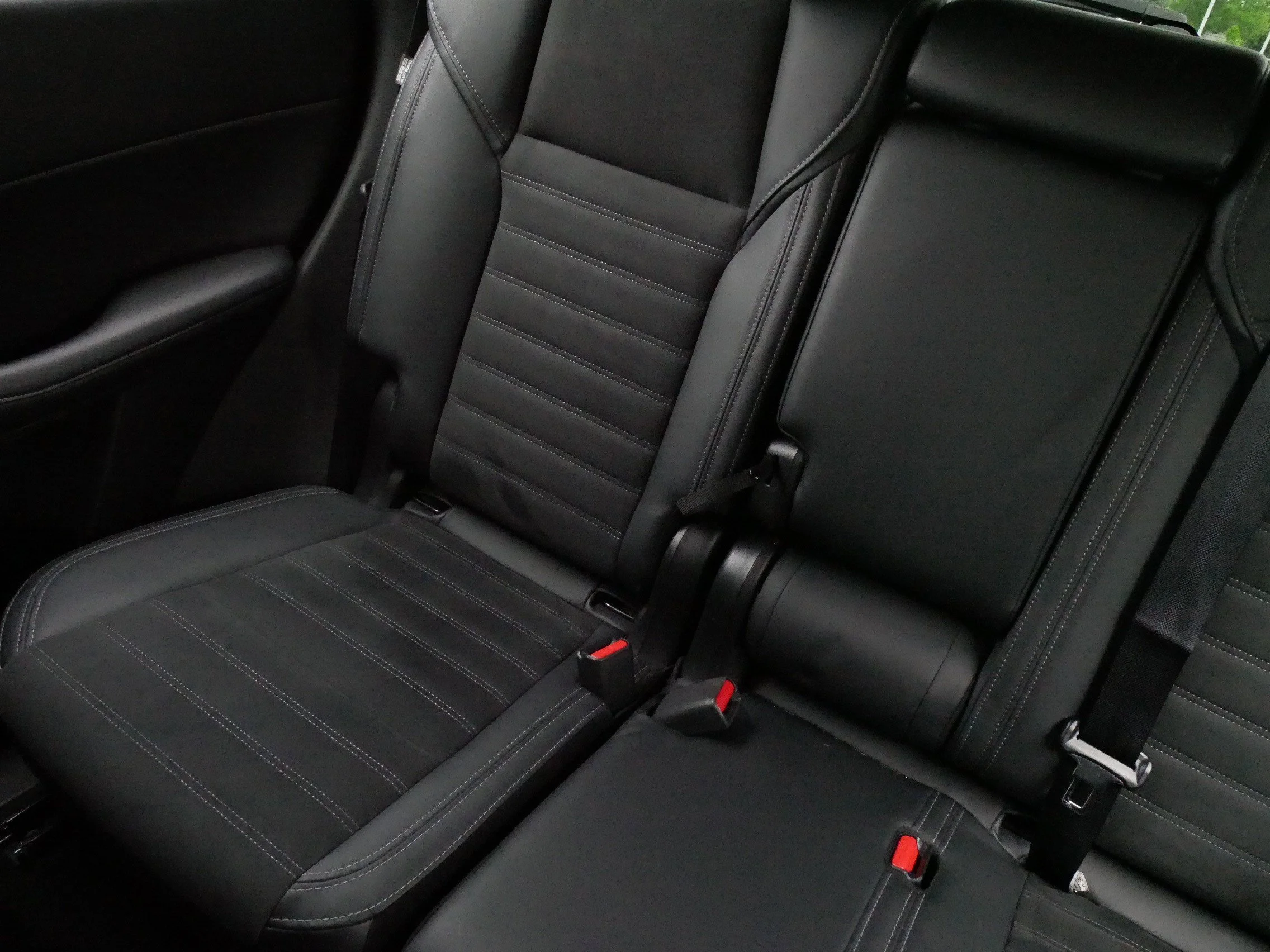 Used 2024 Alloy Silver Metallic Mitsubishi SE image 12