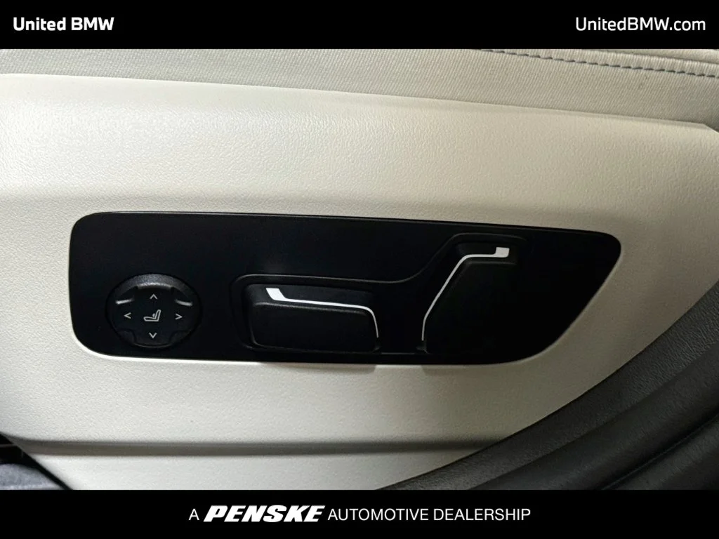 New 2027 Carbon Black Metallic BMW 540i xDrive image 11
