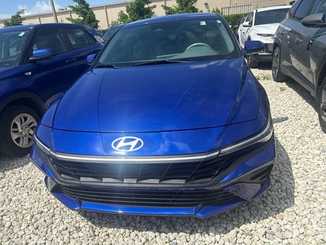 Used 2024 Blue Hyundai SEL image 2