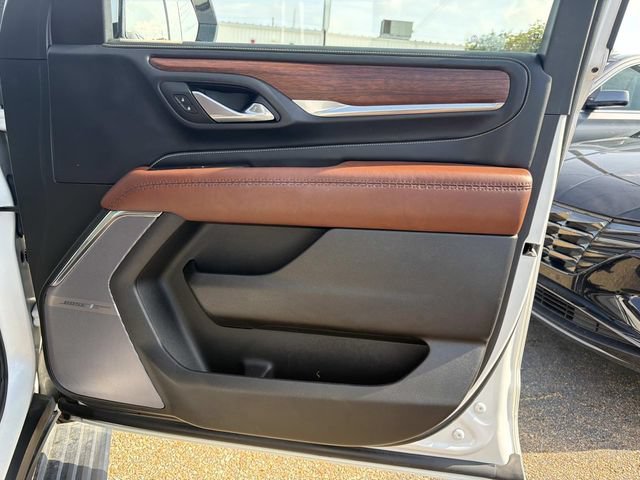 2023 GMC Yukon Denali Ultimate - Photo 18