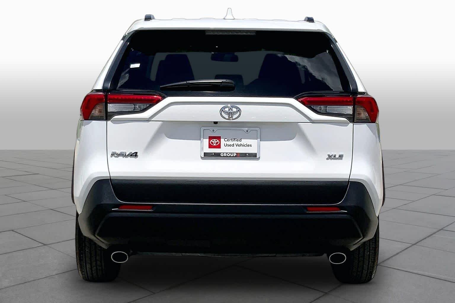 Certified Used 2025 Ice Cap Toyota XLE image 5