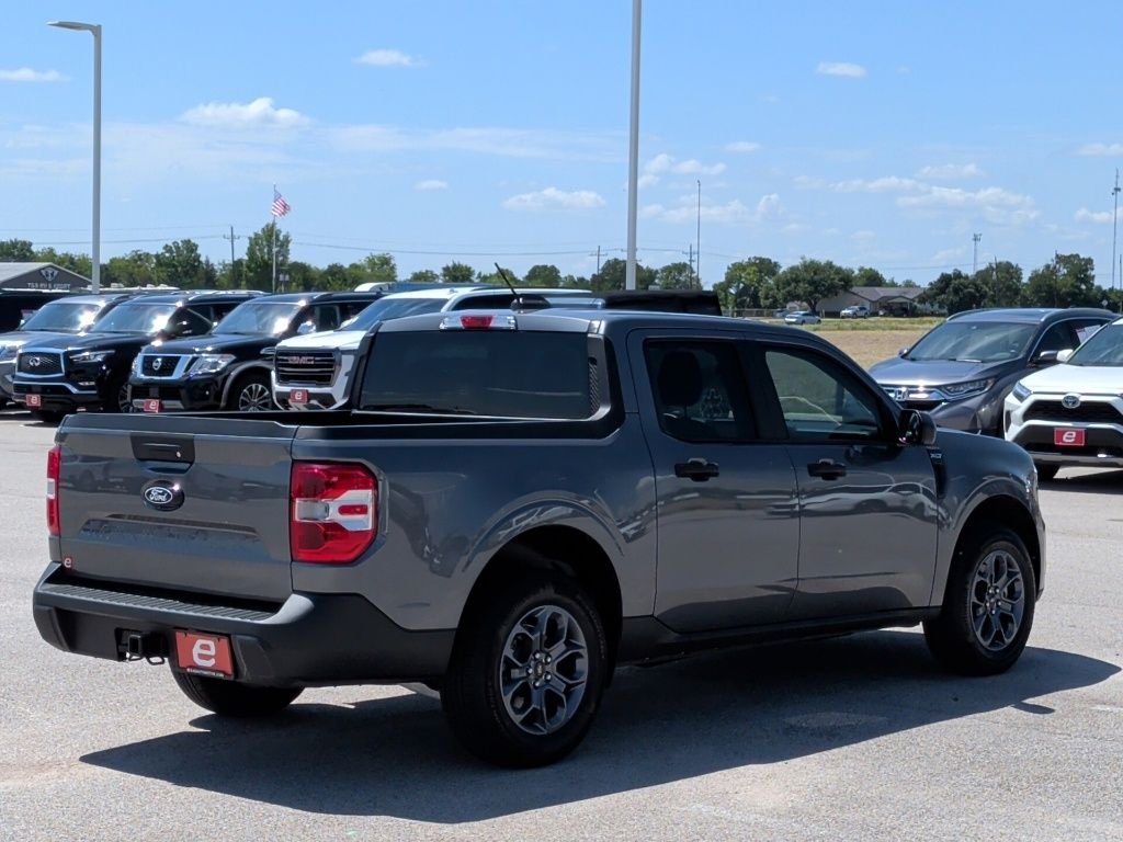 New 2025 Carbonized Gray Metallic Ford XLT image 8