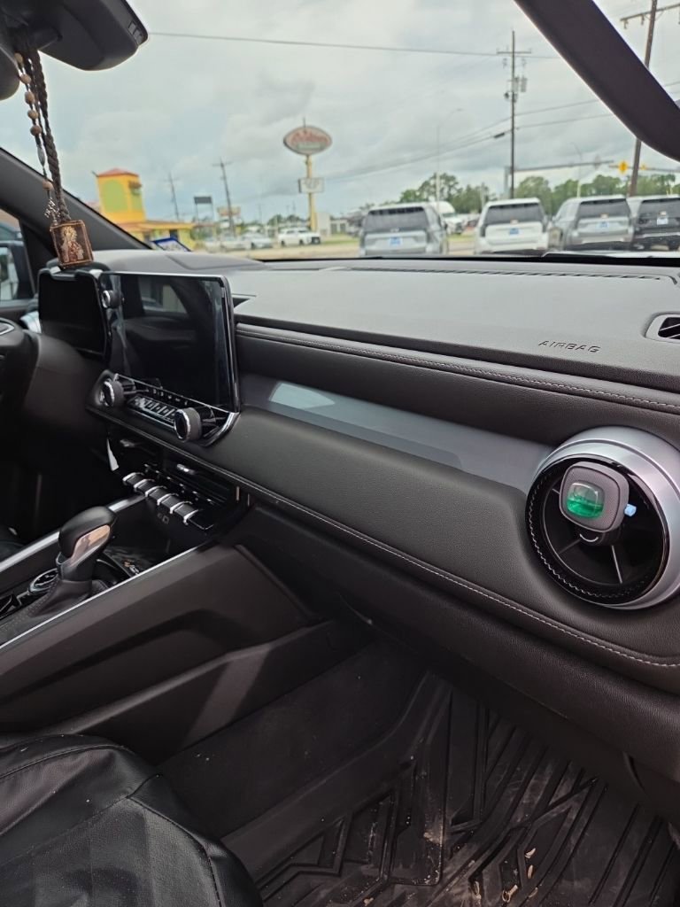 Used 2024 Black Chevrolet LT image 9