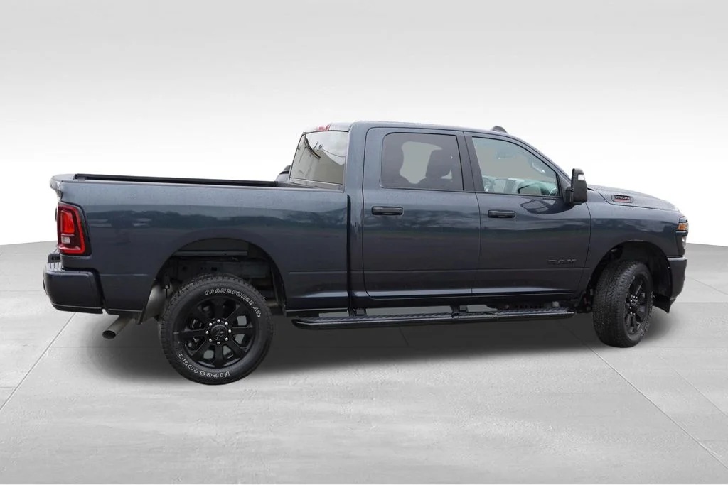 Certified Used 2025 Blue Ram Big Horn image 4
