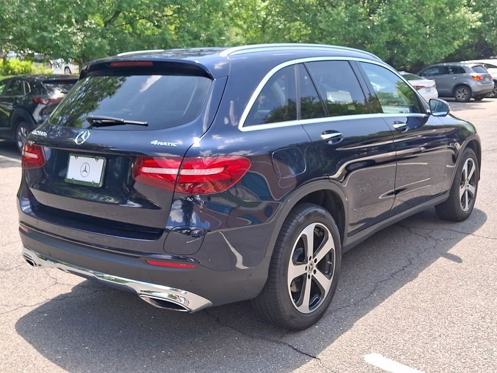Used 2019  Mercedes-Benz GLC 350e image 4