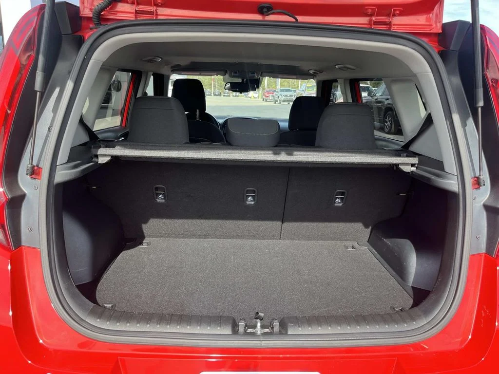 Used 2022 Inferno Red Kia EX image 10