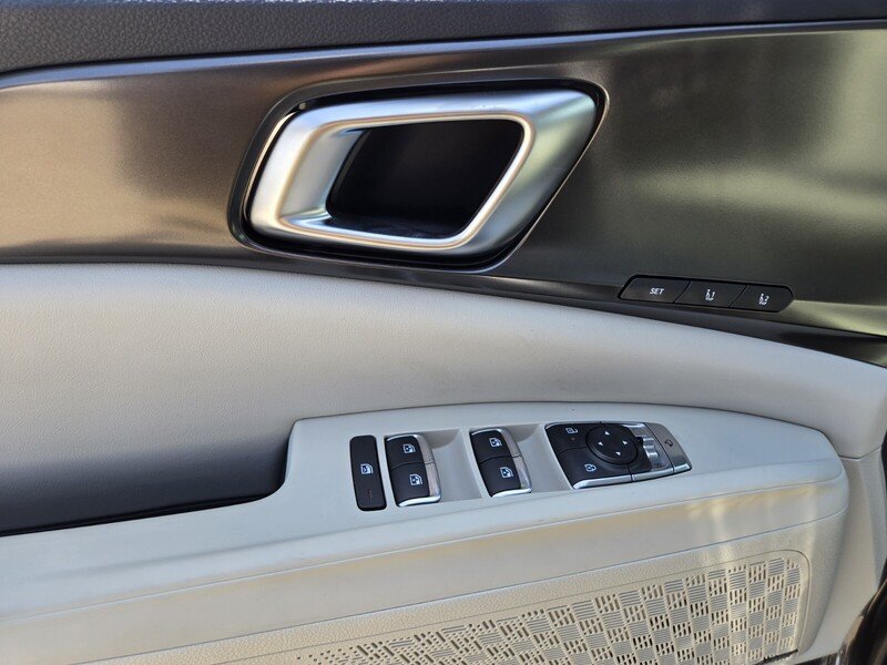 2026 Kia Carnival SX Prestige - Photo 9