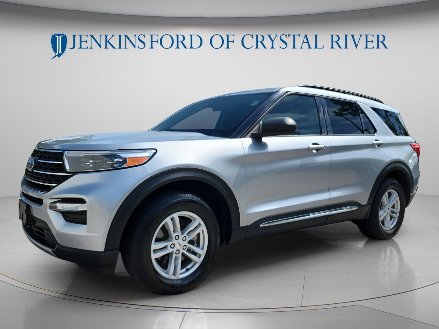 Used 2023 Iconic Silver Metallic Ford XLT image 13