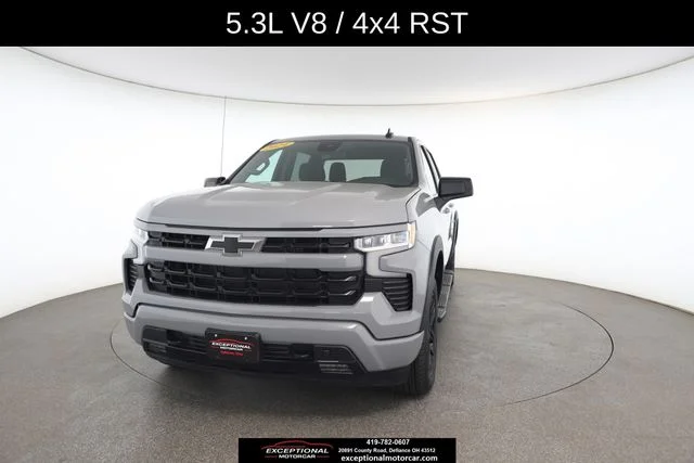 Used 2024 Gray Chevrolet RST image 32