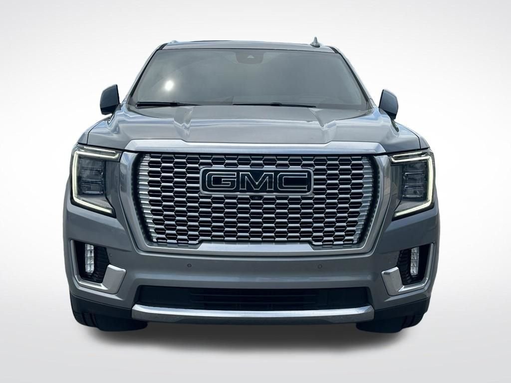 Used 2023 Silver GMC Denali image 10