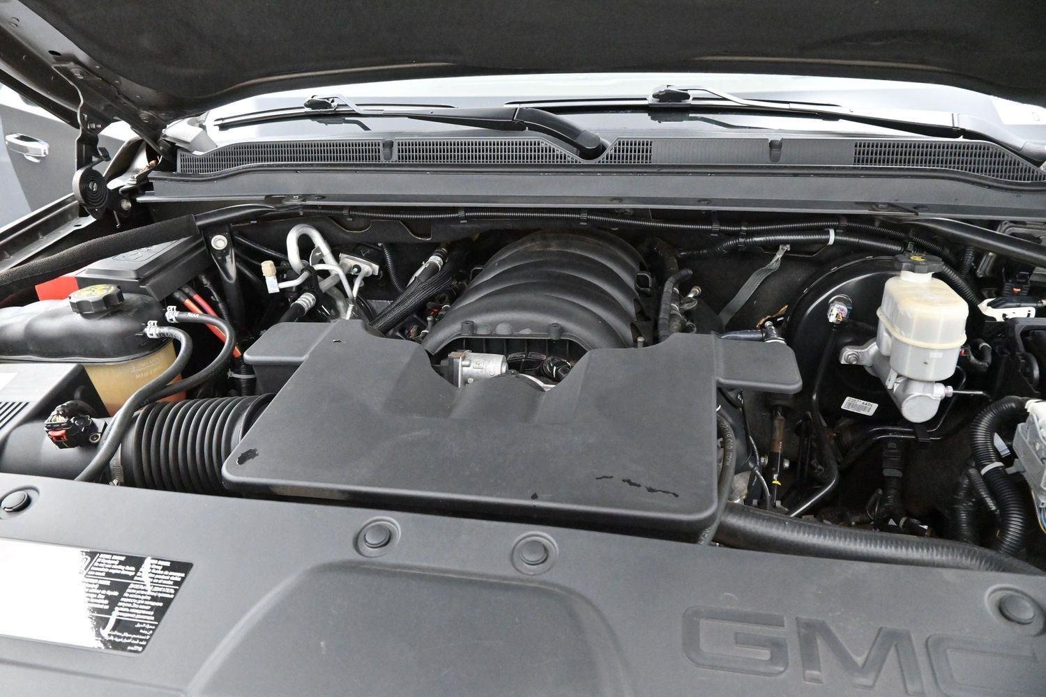 Used 2019 Smokey Quartz Metallic GMC Denali image 39