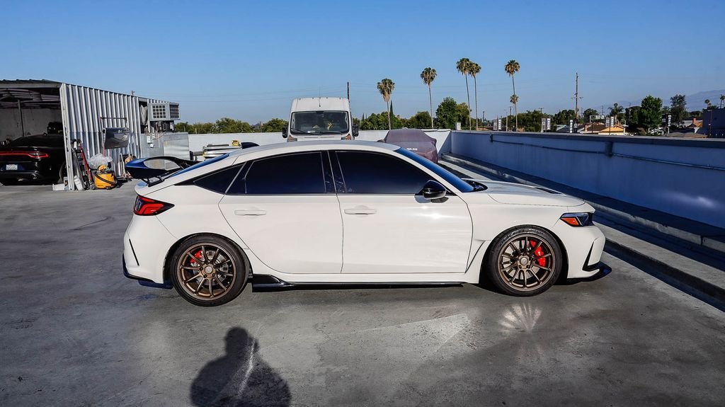 Used 2025 Championship White Honda  image 13