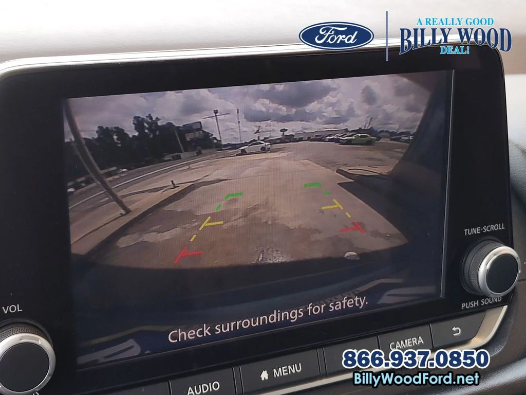 Used 2023 Gun Metallic Nissan SV image 26