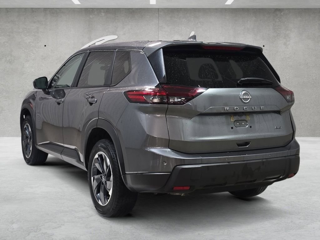 Used 2025 Gray Nissan SV image 14