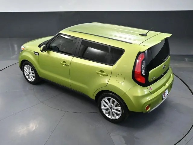Used 2019 Green Kia Plus image 53