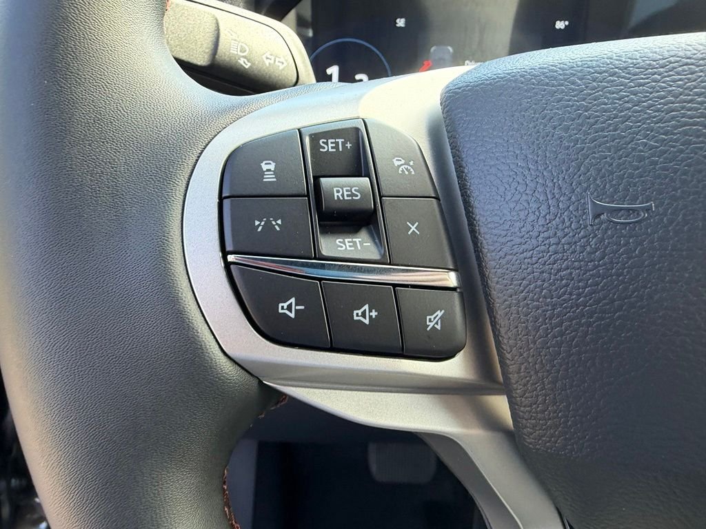 New 2027 Carbonized Gray Metallic Ford Active image 12