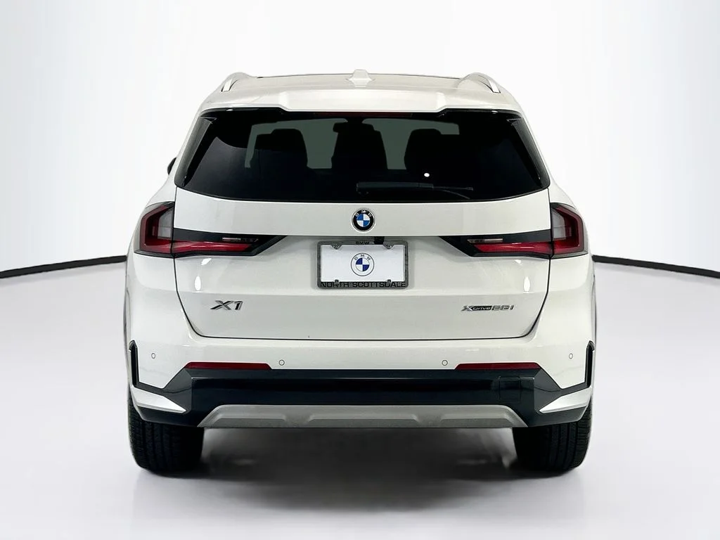 Used 2023 White BMW xDrive28i image 6